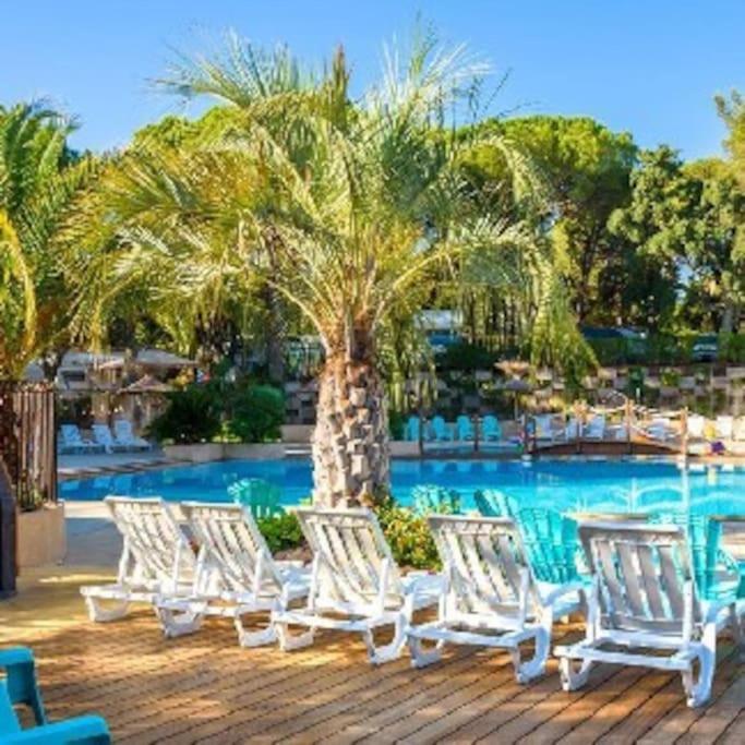 Mobile Home 6-Pers Camping Lei Suves-Cotes D'Azur-Including Airco Roquebrune-sur-Argens Exterior photo